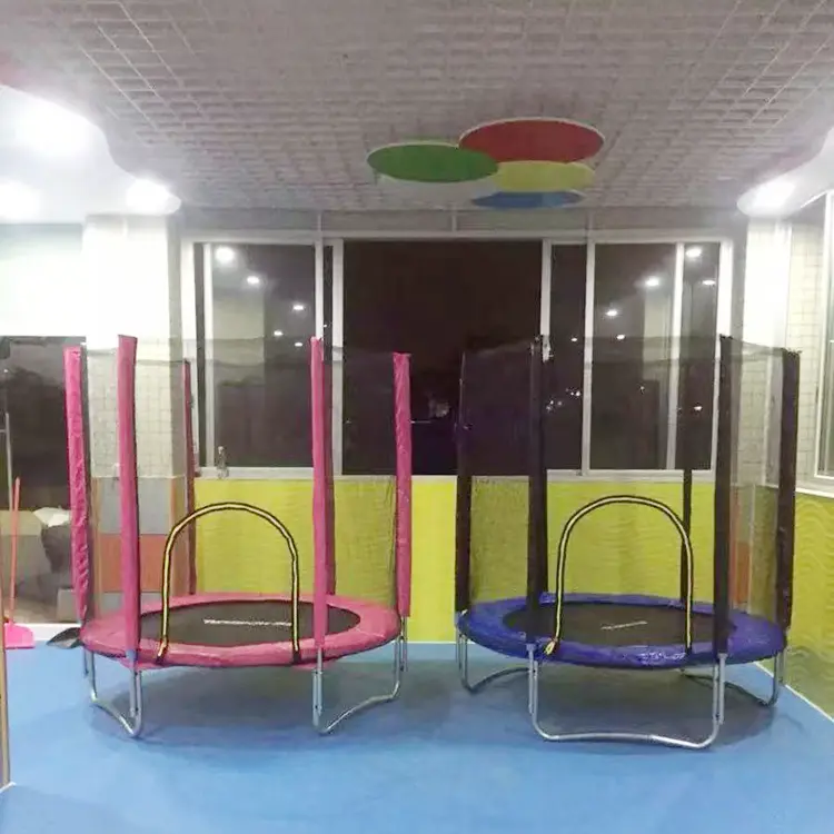 Geschlossenes Trampolin